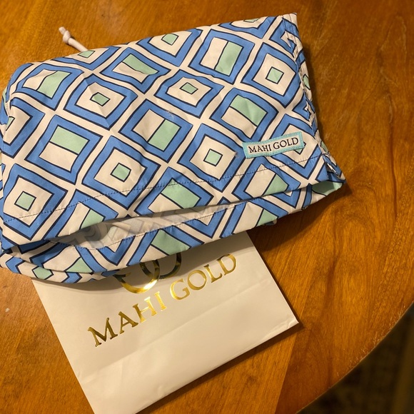 Men’s Mahi Gold swim shorts. - Picture 2 of 5